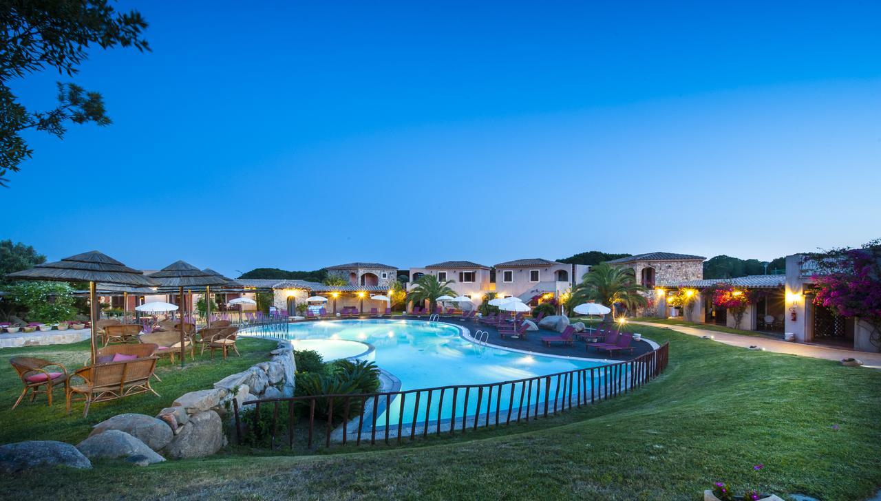 וילסימיוס S'Incantu Resort מראה חיצוני תמונה