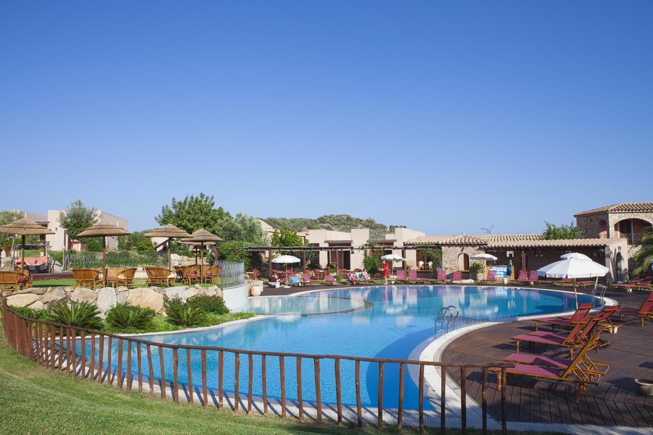 וילסימיוס S'Incantu Resort מראה חיצוני תמונה